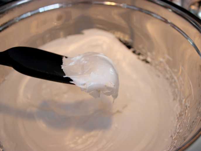 marshmallow frosting