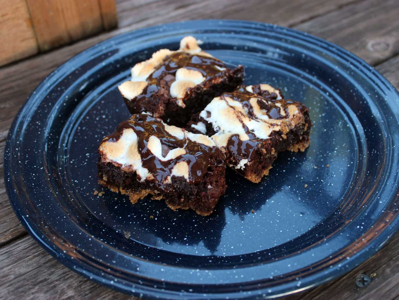 Duncan Hines EPIC S’mores Brownie Kit [Review] S’more Scout